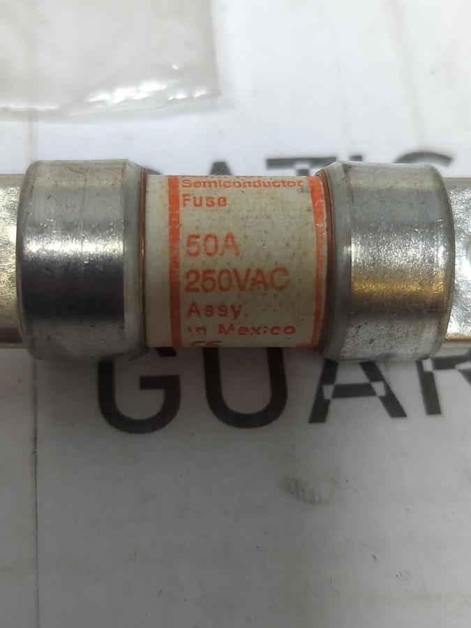 FERRAZ SHAWMUT,A25X50-4,AMP TRAP 50 AMP FUSES LOT OF 2 NOS