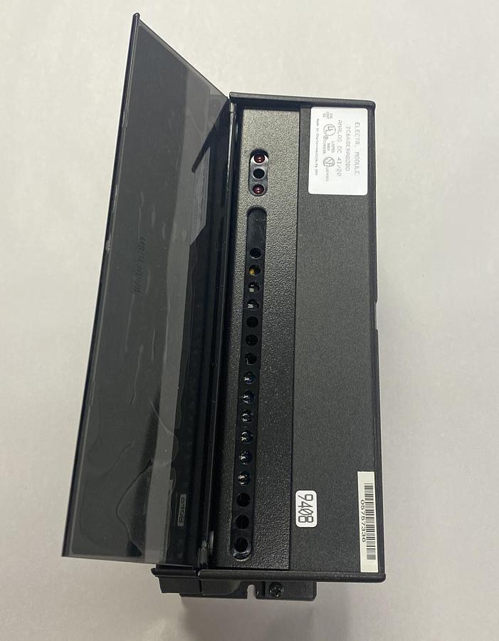 Used GENERL ELECTRIC,IC660BBA020,ANALOG IN/OUT GENIUS MODULE