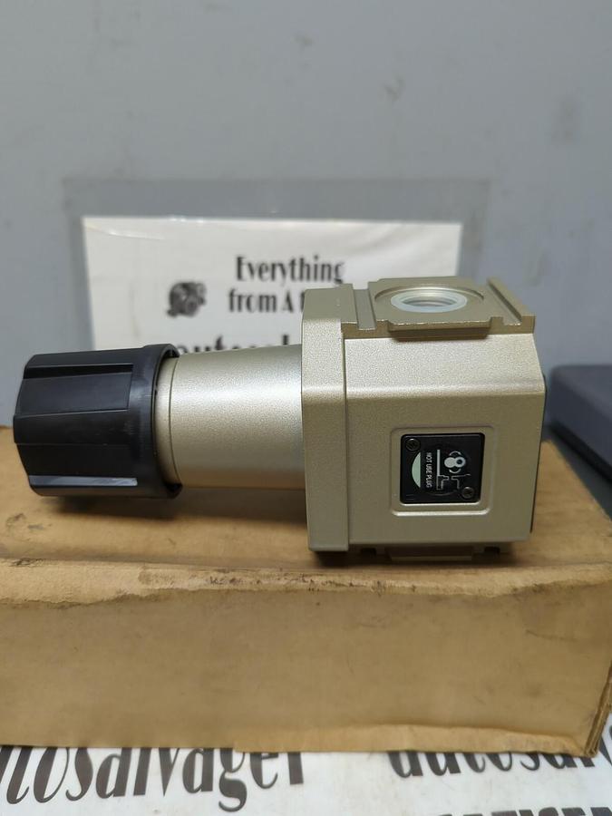 MILLER,R8000-20N-, FLUID POWER REGULATOR 7-120PSI-150PSI OPTION 20N NOS