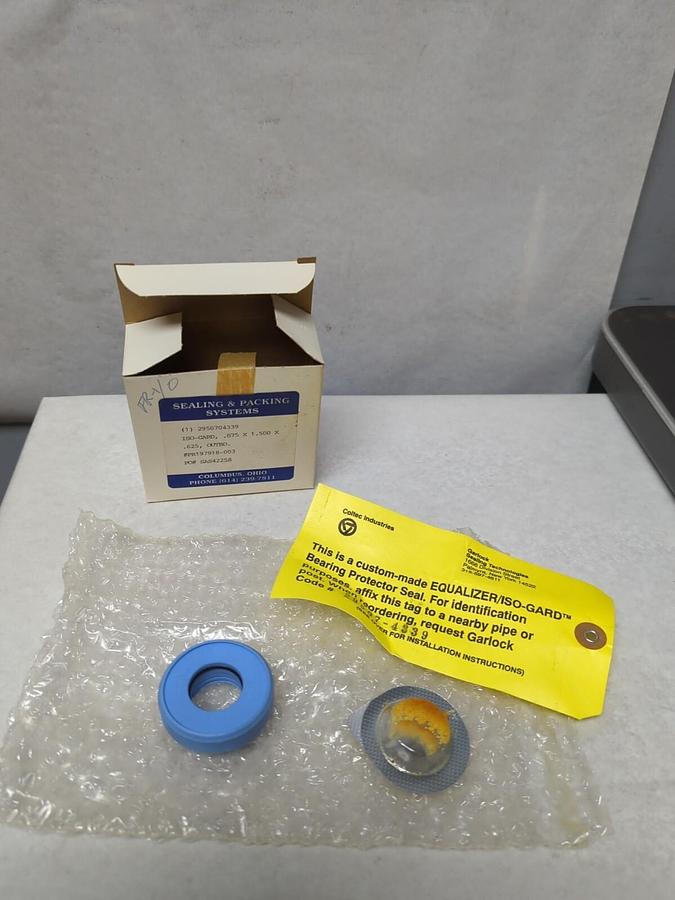 GARLOCK,2950704339,EQUALIZER .875 X 1.500 X .625 NOS