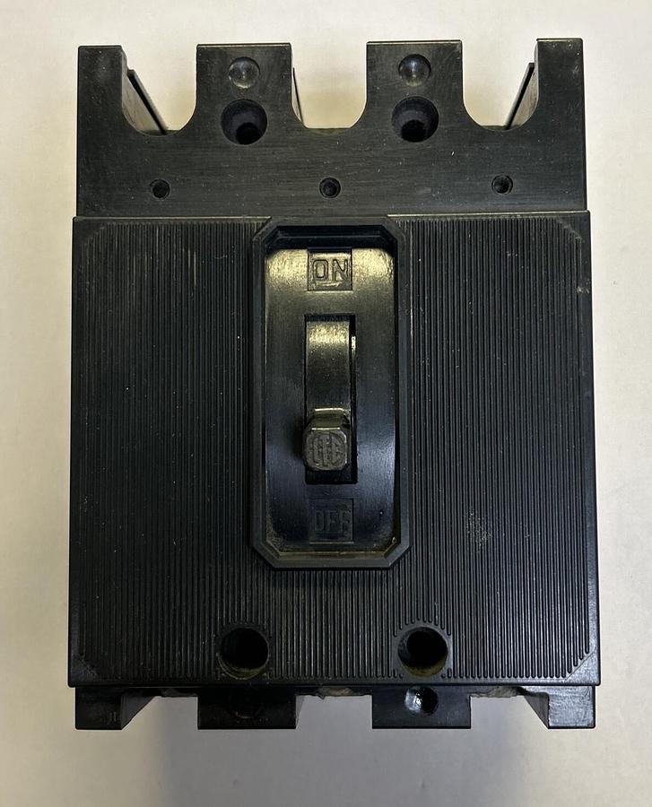 Used ITE,EE3-B020,CIRCUIT BREAKER 20A 240V 3P