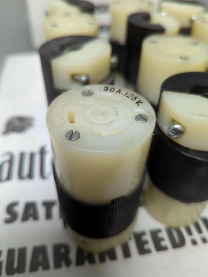 Used HUBBELL TWIST-LOCK,231-A,30A.125V. PLUG CONNECTOR LOT OF 12 USED