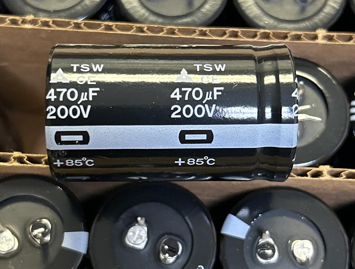PANASONIC,ECE-T2DR471SW,CAPACITOR 470UF 200V LOT OF 50 NOS