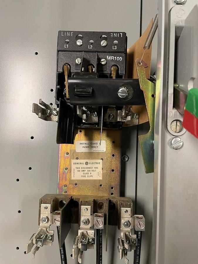 GE,300,GENERAL ELECTRIC LINE CONTROL SIZE 3 CR311 REVERSING COMBINATION STARTER