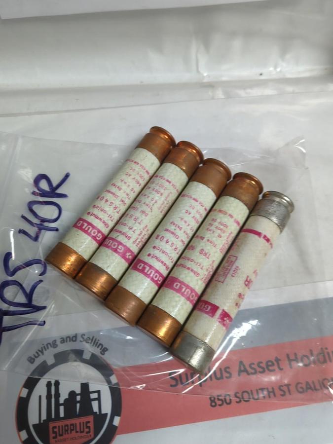 Used GOULD SHAWMUT,TRS40R,TRI-ONIC FUSE 40 AMP LOT OF 6 PRE-OWNED