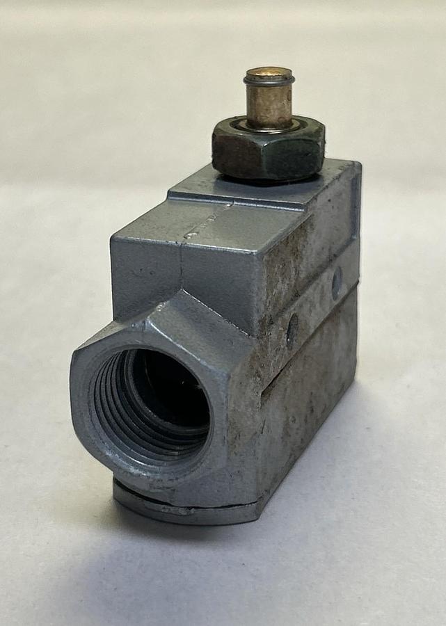 Used UNIMAX,KSJ34-T,LIMIT SWITCH