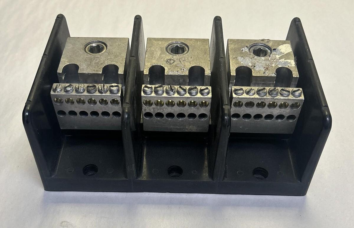 Used GOULD,69083,FUSE HOLDER 3 POLE