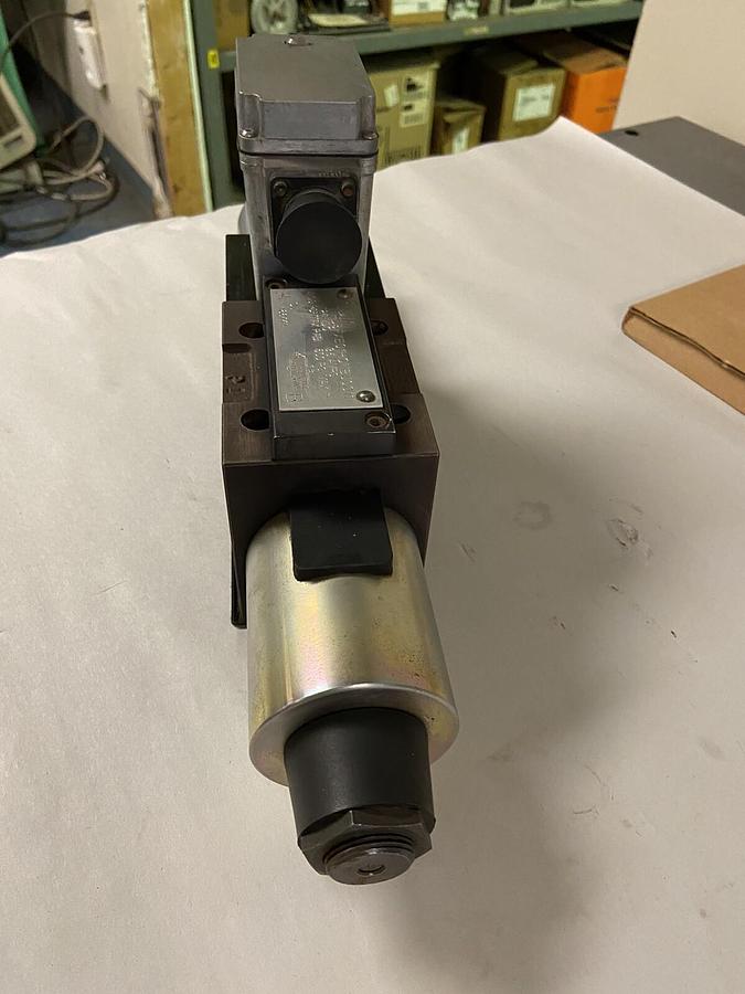 Hunt,HD5XE01HCNBJ0011,Proportional Directional Valve
