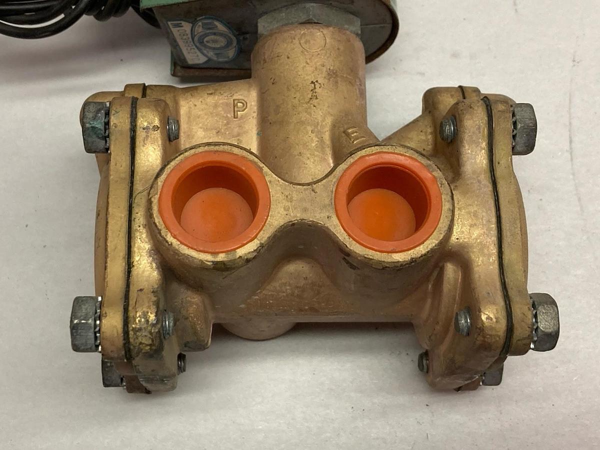 Used Asco,8316C240,Solenoid Valve 13.4W 10-125PSI 120V 50-60Hz
