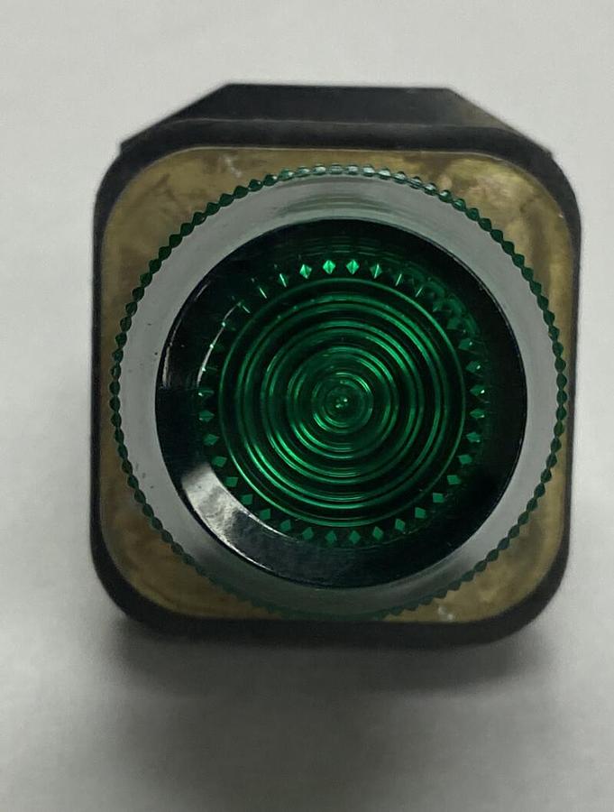 Used Allen-Bradley,800T-P16,Green Pilot Light