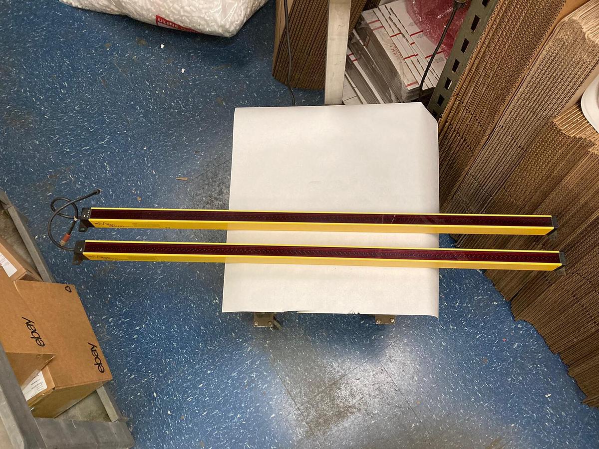 Used STI,MS46SR-20-1130-Q1-R-NO-FP,Receiver with MS46-20-1130-Q1-X Transmitter