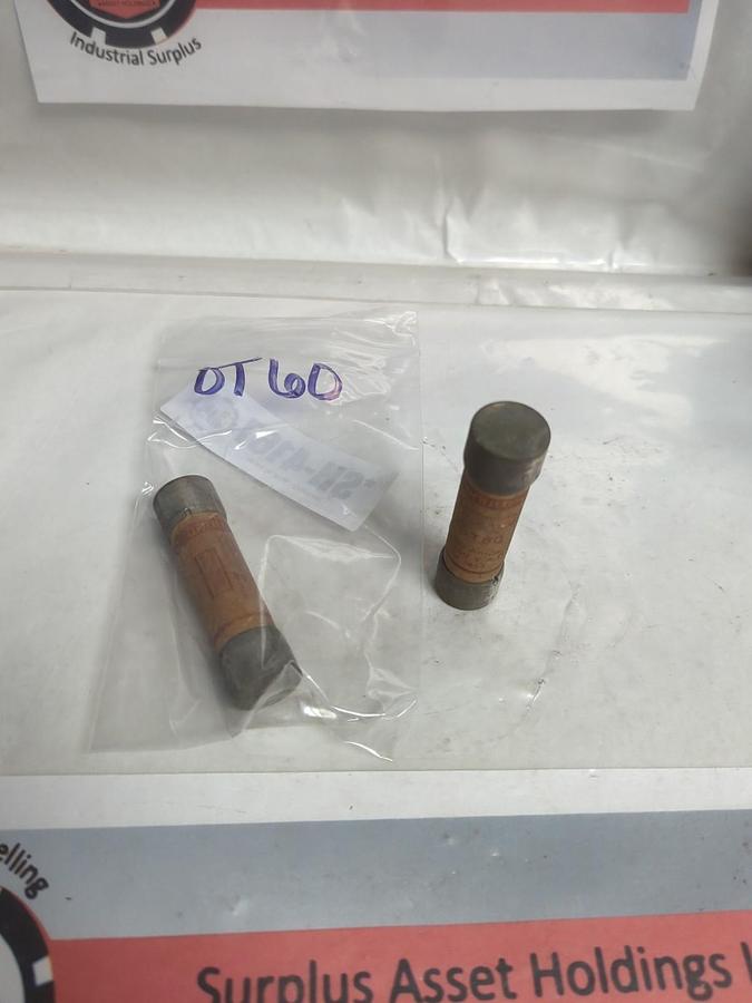 Used GOULD SHAWMUT,OT60,ONE-TIME FUSE 60 AMP LOT OF 2 PRE-OWNED