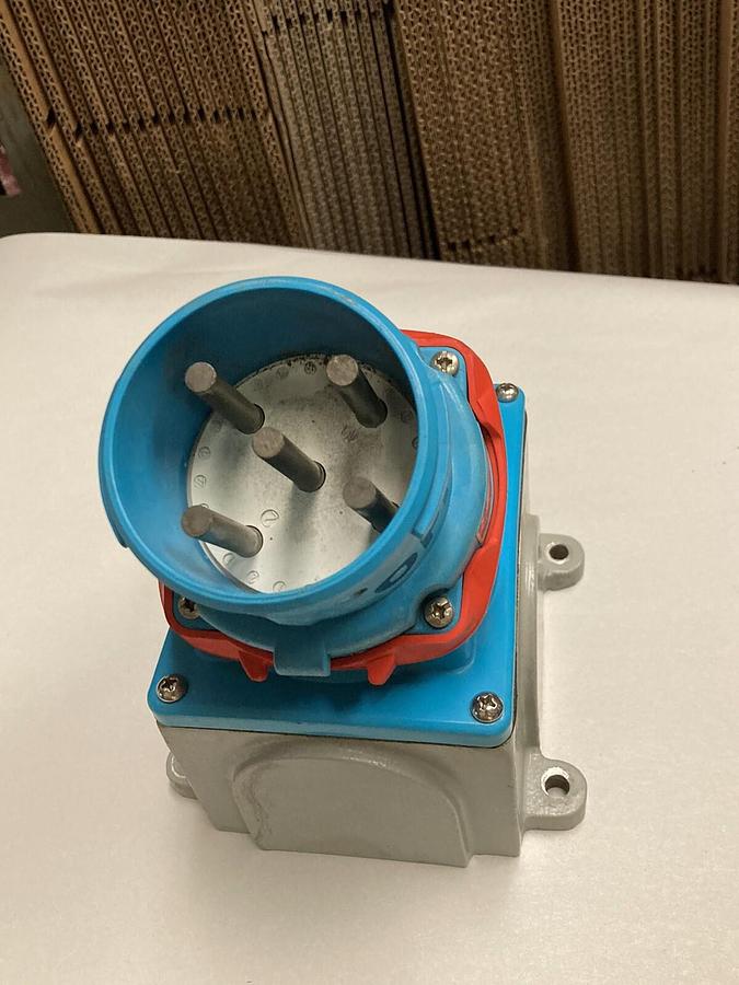 Used Meltric,33-68047 DS60,60A Disconnect Switch Recepticale