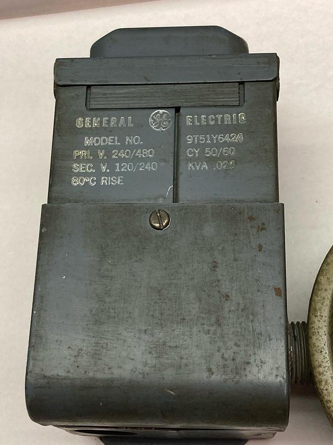 Used General Electric,9T51Y6424,Transformer 50/60Hz 0.025 kVa w/GE 8KT-2A3 Time Meter