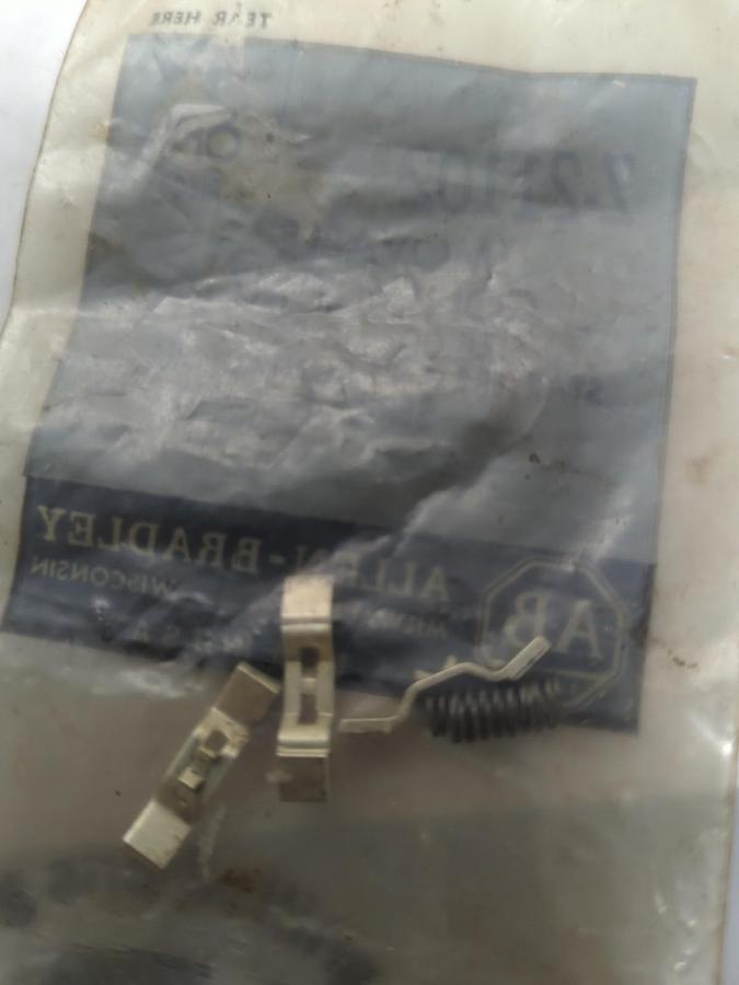 ALLEN BRADLEY,Z-21102,MOVABLE CONTACT KIT 3-POLE SIZE 00 SERIES K NOS