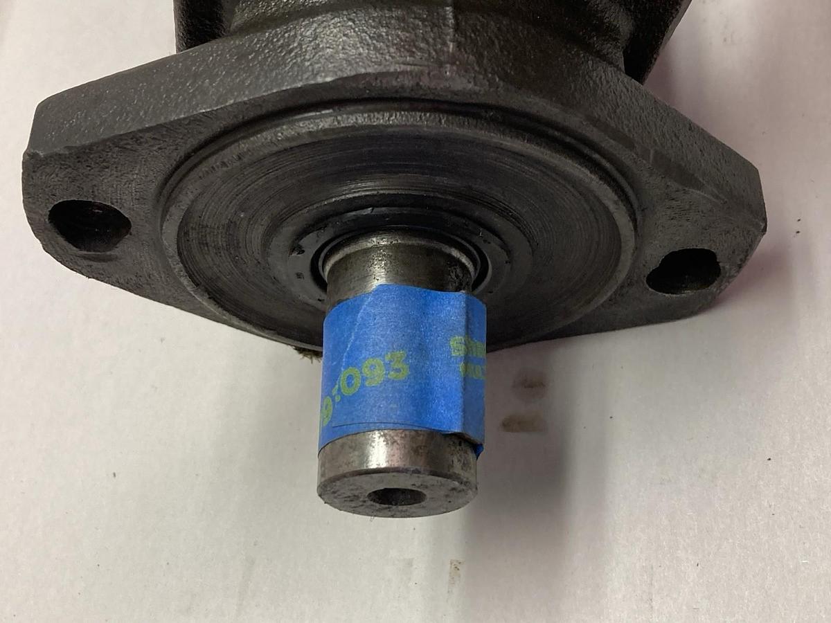 Used Parker,TE025AS100AAAA,Hydraulic Motor