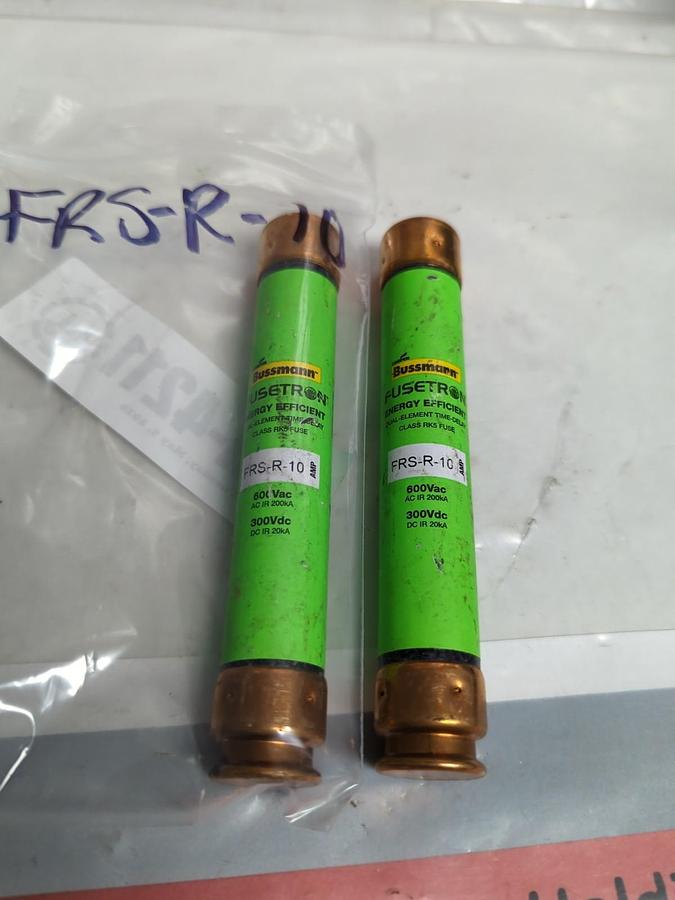 Used COOPER BUSSMANN,FRS-R-10,FUSETRON FUSE 10 AMP LOT OF 2 PRE-OWNED