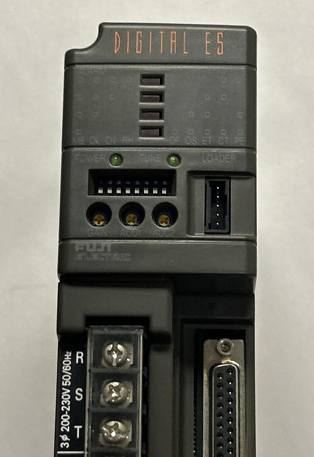 Used FUJI ELECTRIC,RYE.40D,SERVO DRIVE ES CONTROLLER