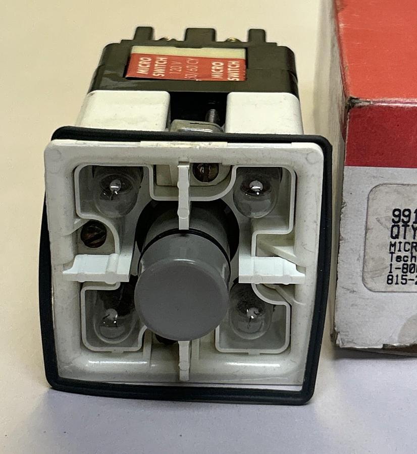 HONEYWELL,909AAA51,PUSH BUTTON NOS