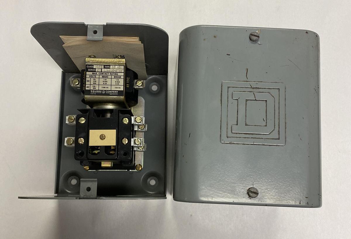 Square D,7001G40,Control Relay NOS