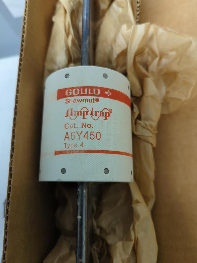 FERRAZ SHAWMUT,A6Y450-4,AMP-TRAP 450 AMP FUSE NOS
