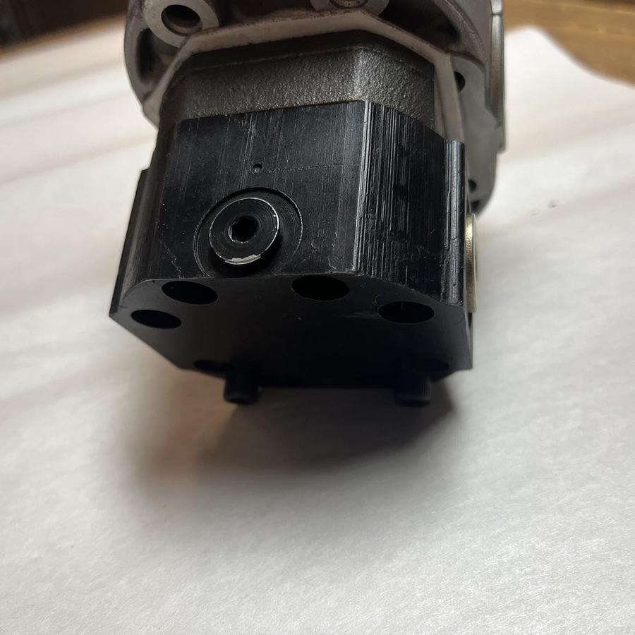 DANFOSS,40137-49664,HYDRAULIC GEAR PUMP
