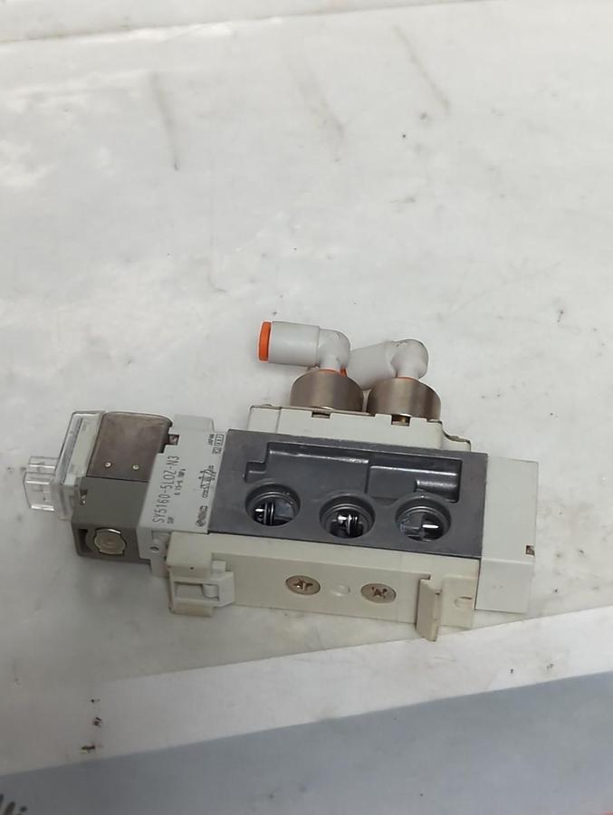 Used SMC,SY5160-5L0Z-N3,SOLENOID VALVE PRE-OWNED
