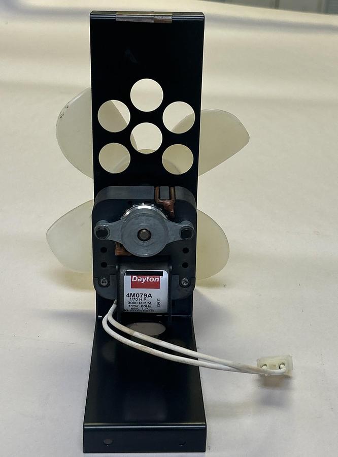 Used DAYTON,4M079A,FAN AND BLOWER MOTOR