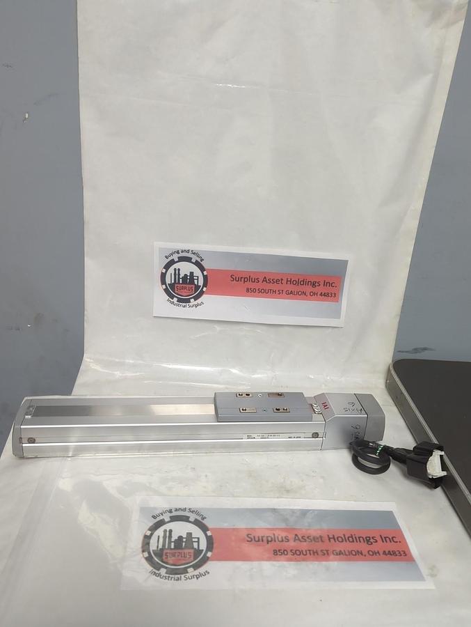 Used ROBO CYLINDER,RCS-SA6-I-30-M-200-X10,LINEAR ACTUATOR PRE-OWNED