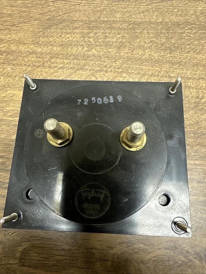 Used Triplett,420-G,Voltmeter 0-300 DC Volts