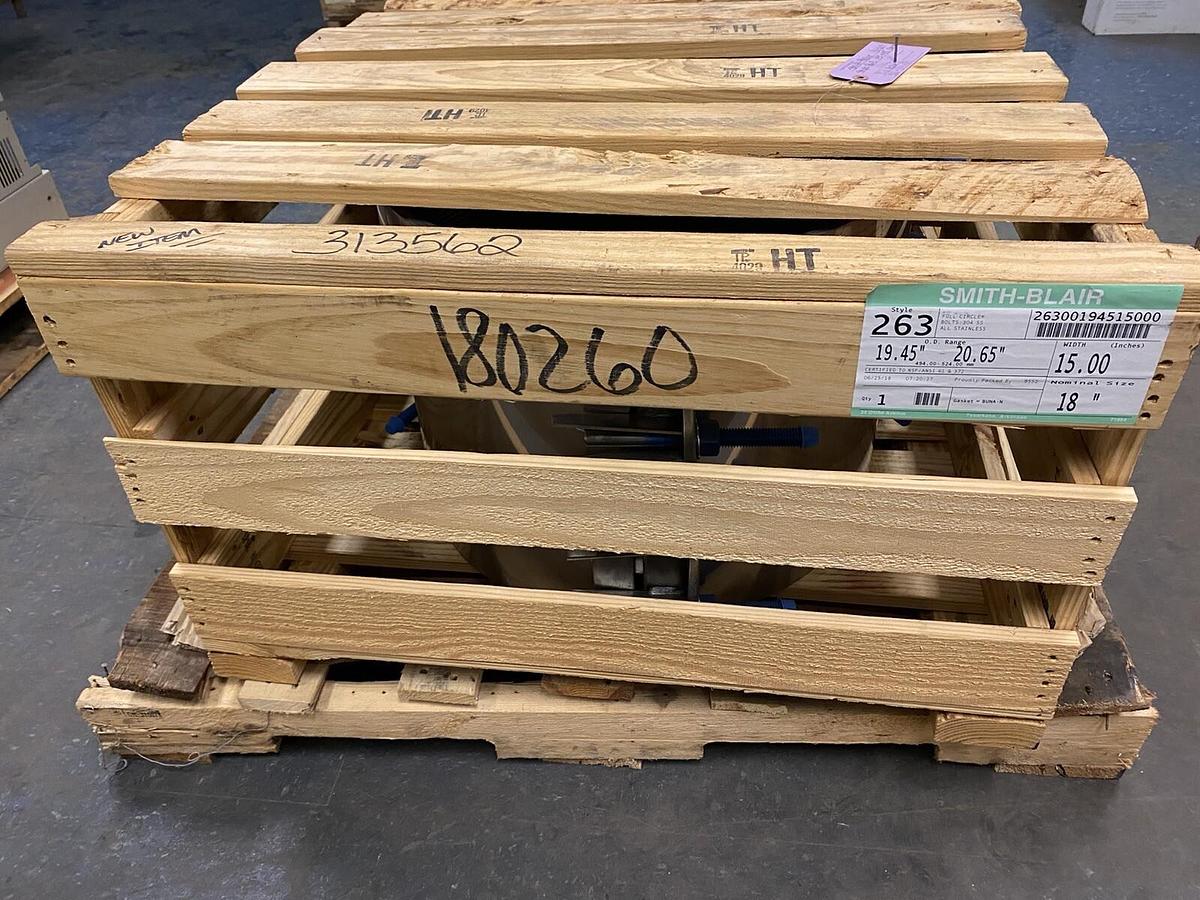 Used SMITH BLAIR,26300194515000,263 FULL CIRCLE SS CLAMP 19.45-20.65 nOMINAL SIZE 18