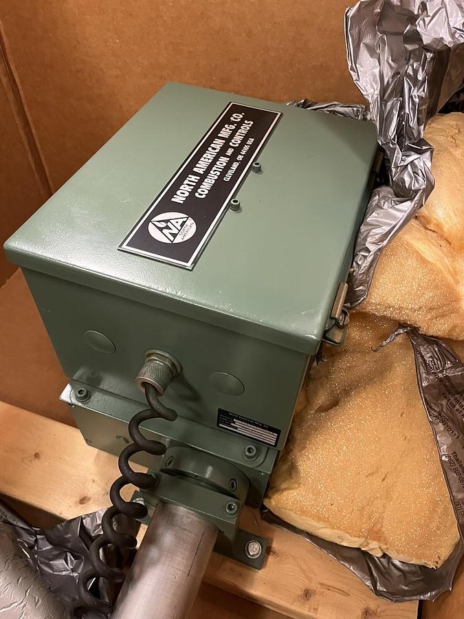 Used FIVES NORTH AMERICAN COMBUSTION,HF-4702,H5542-100-24