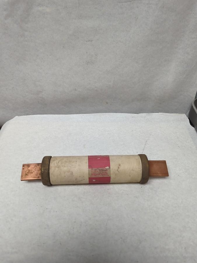 Used COOPER BUSSMANN,RES-200,SUPER-LAG RENEWABLE 200 AMP FUSE PRE-OWNED