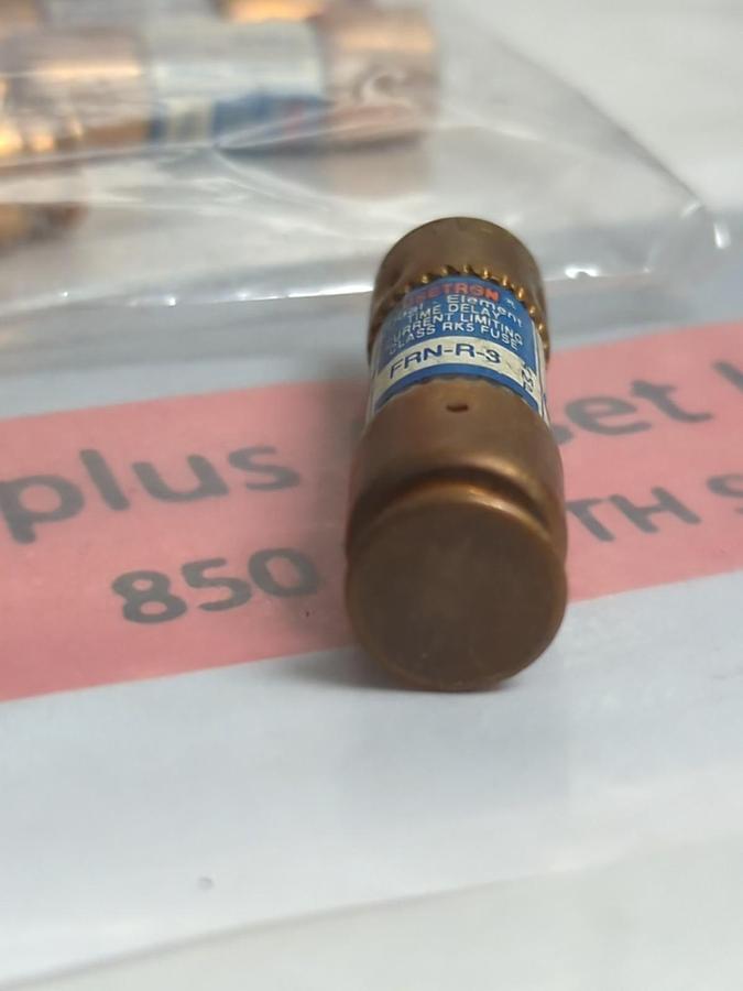 Used COOPER BUSSMANN,FRN-R-3,FUSETRON 3 AMP FUSE LOT OF 24 PRE-OWNED