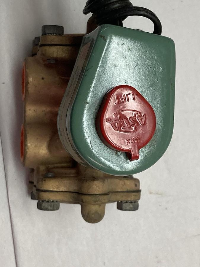 Used Asco,8316C240,Solenoid Valve 13.4W 10-125PSI 120V 50-60Hz