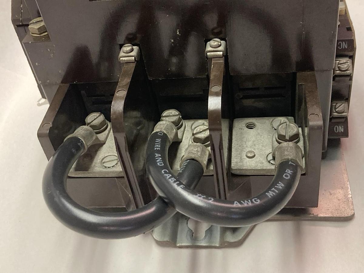 Used Cutler-Hammer,C32KN3,Series A1 3-Pole Contactor 200A 480/600V