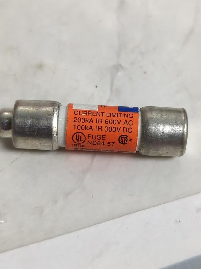Used FERRAZ SHAWMUT,ATDR10,AMP-TRAP 10 AMP FUSE LOT OF 6 PRE-OWNED