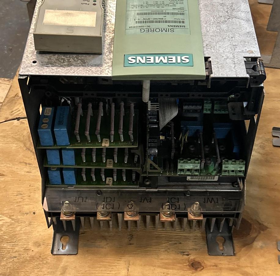 Used SIEMENS,6RA7031-6FV62-0-Z,SIMOREG DC-MASTER DRIVE 480V NO COVER