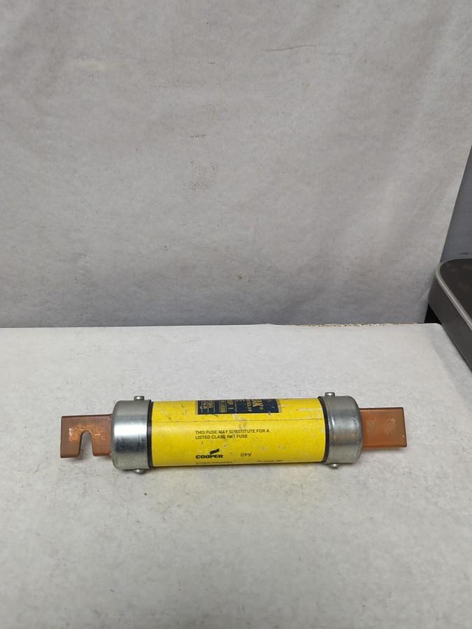 Used COOPER BUSSMANN,LPS-RK-200SP,LOW-PEAK 200 AMP FUSE PRE-OWNED