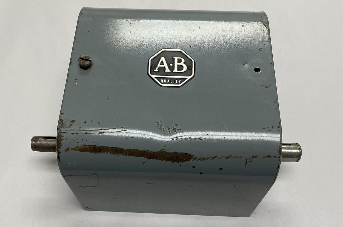 Used ALLEN BRADLEY,803-P4X,SER. A ROTARY CAM LIMIT SWITCH SIZE 1 0-400RPM