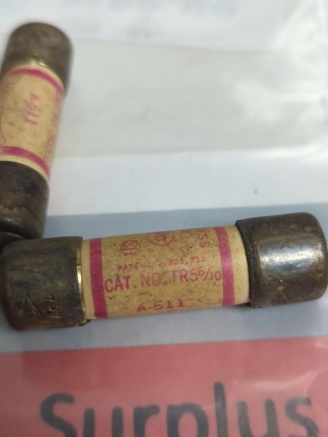 Used GOULD SHAWMUT,TR-5-6/10,TRI-ONIC 5-6/10 AMP FUSE LOT OF 2 PRE-OWNED