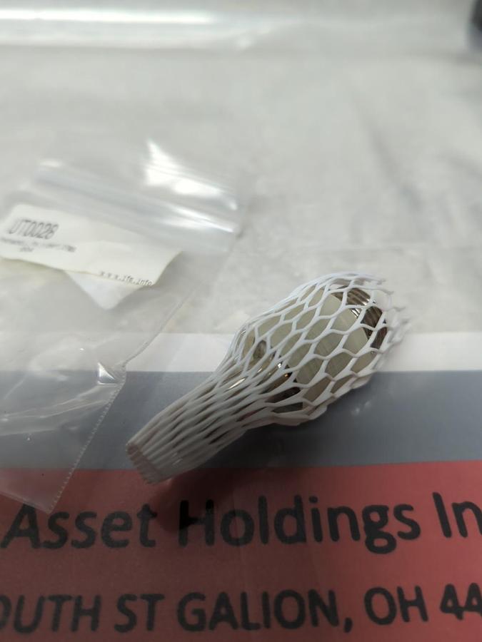 IFM,UT0028,THERMOWELL TEMPERATURE SENSOR 1/2 NPT-27MM NOS