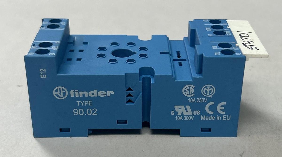 Used FINDER,90.02,RELAY SOCKET LOT OF 3