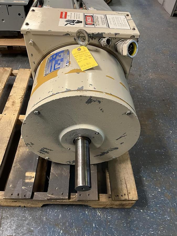 Used MI-JACK,3165-1352,CRANE SYNCHRONOUS AC GENERATOR 50KW 3PH FR 360