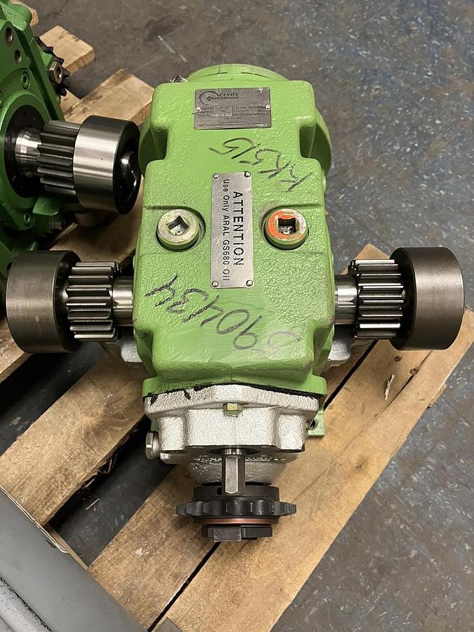 Used Clyde Bergemann,CBA-1477,Carriage Drive Gearbox pinion ratio 146 lance ratio 44
