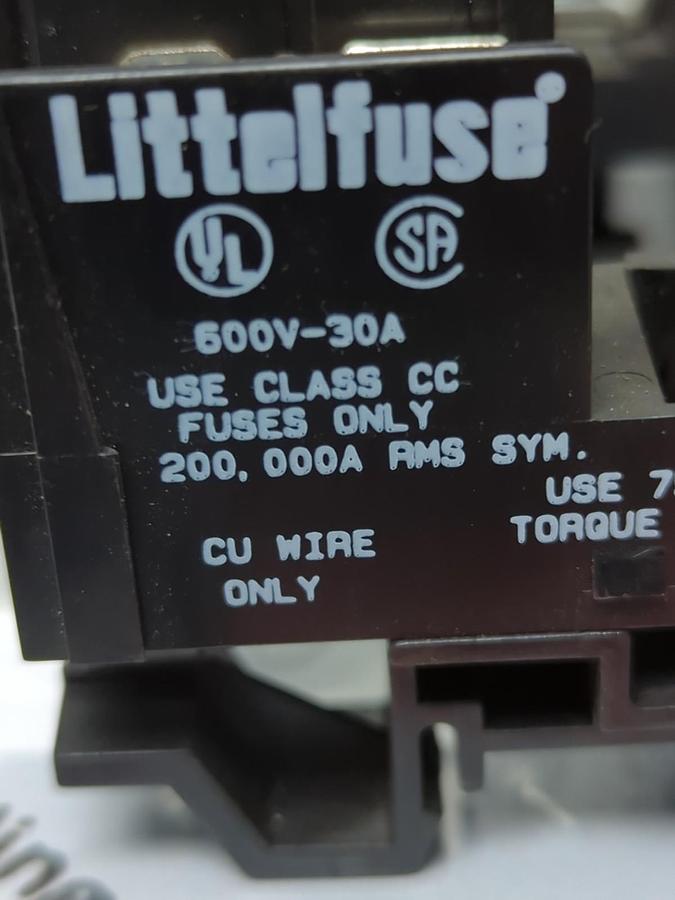 Used LITTELFUSE,L60030C-1PQ,FUSE HOLDER 600V-30A LOT OF 12 PRE-OWNED