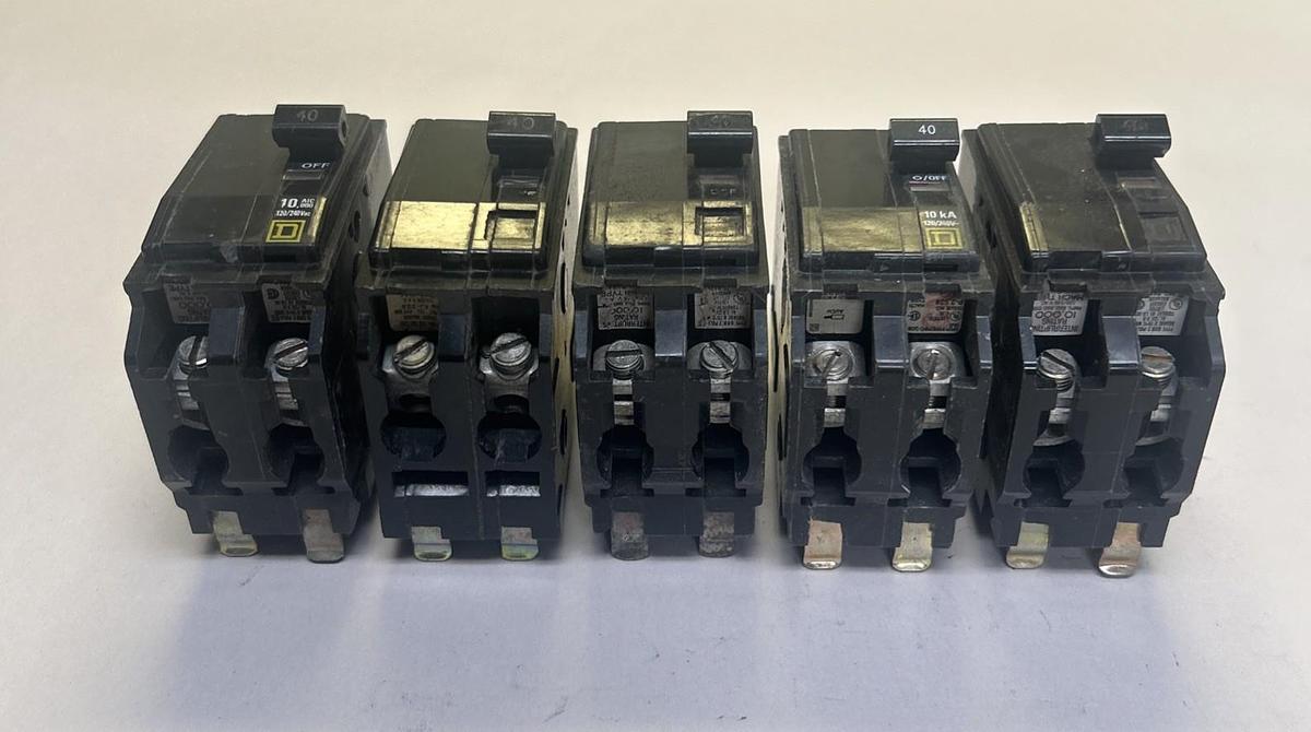Used SQUARE D,QOB240,CIRCUIT BREAKER 40A 120/240V 2P LOT OF 5