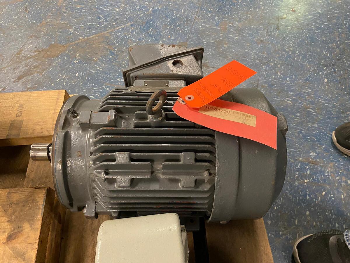 Used SIEMENS,1LA02132EE41,7.5HP MOTOR 460V 3535RPM 213TC TYPE RGZEESDX