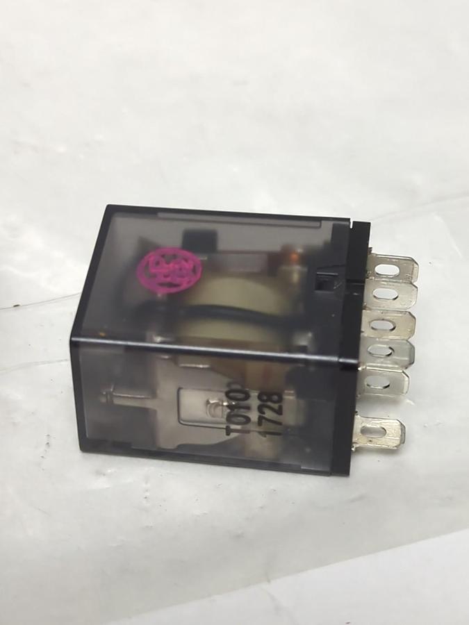 Used TYCO ELECTRONICS,K10P-11D15-24,GENERAL PURPOSE RELAY 24VDC LOT OF 2 PRE-OWNED