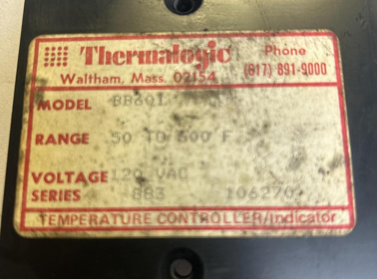 Used THERMALOGIC,BB601,TEMPERATURE CONTROLLER 50-600F 120V